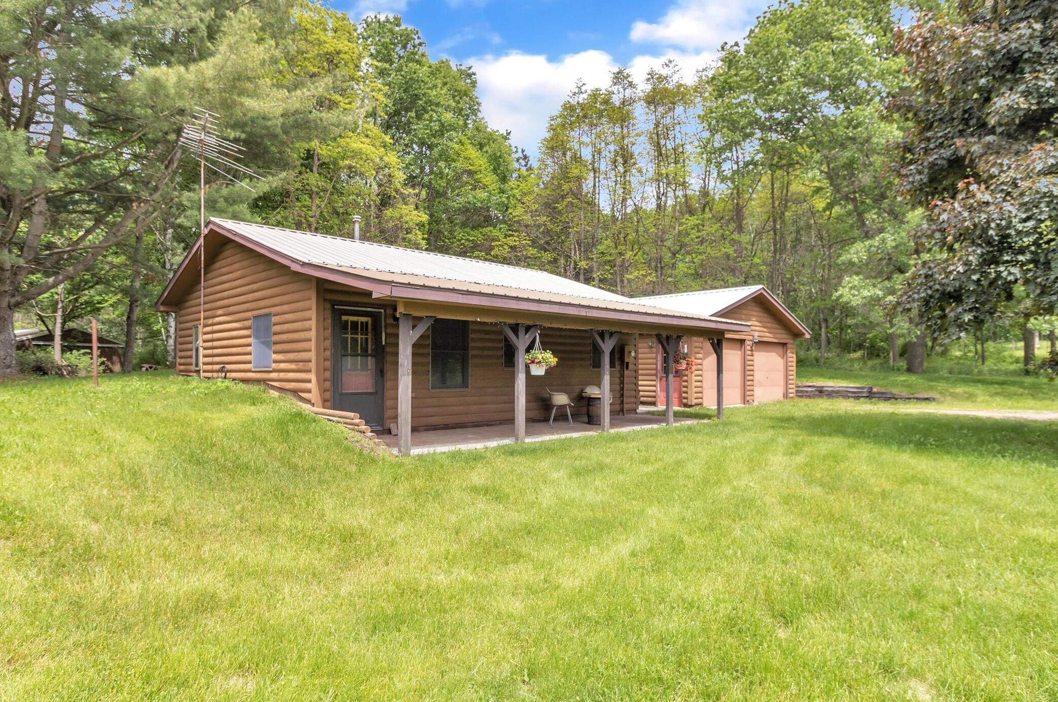 291 Vickeryville Rd, Stanton, MI 48888-9570