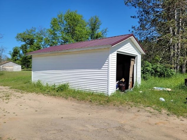 8465 Michcon Ave, Baldwin, MI 49304-8158