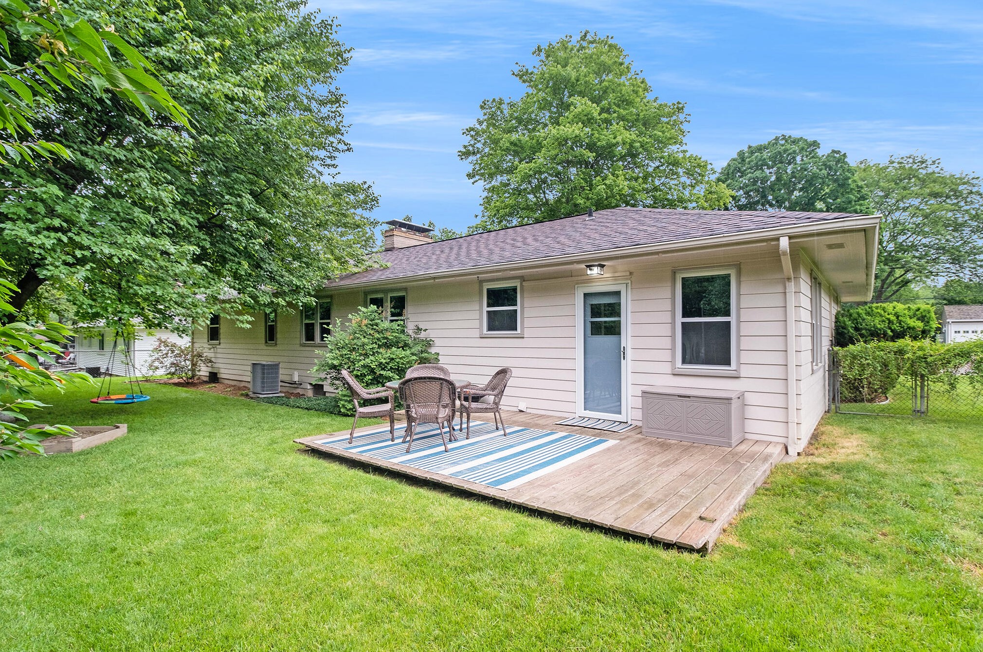 5148 Bronson Blvd, Kalamazoo MI 49024-5744 exterior