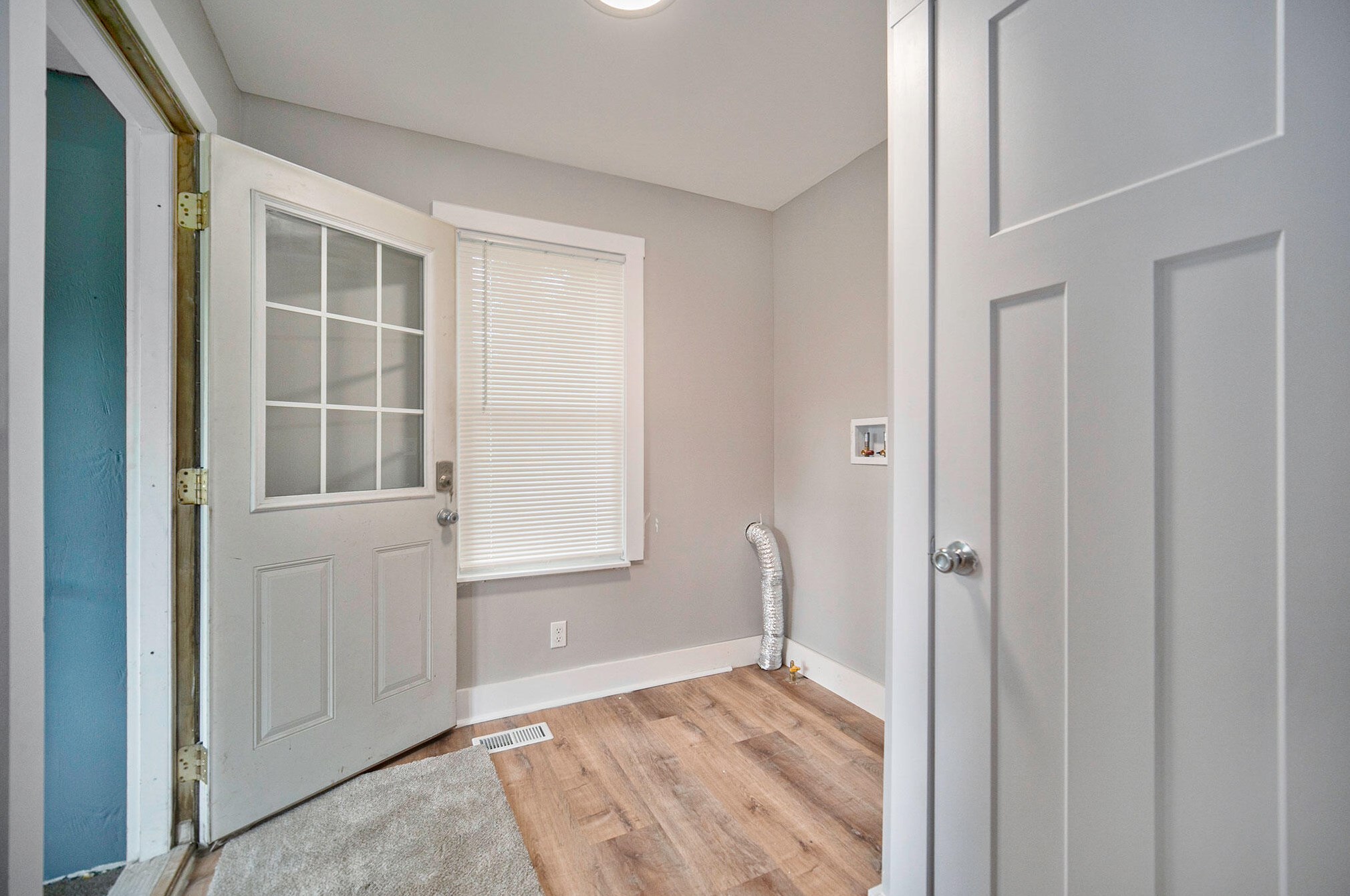 1017 Backus St, Jackson MI  49202-2105 exterior