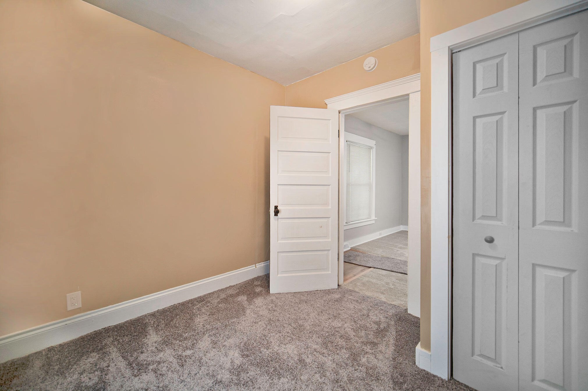 1017 Backus St, Jackson MI  49202-2105 exterior