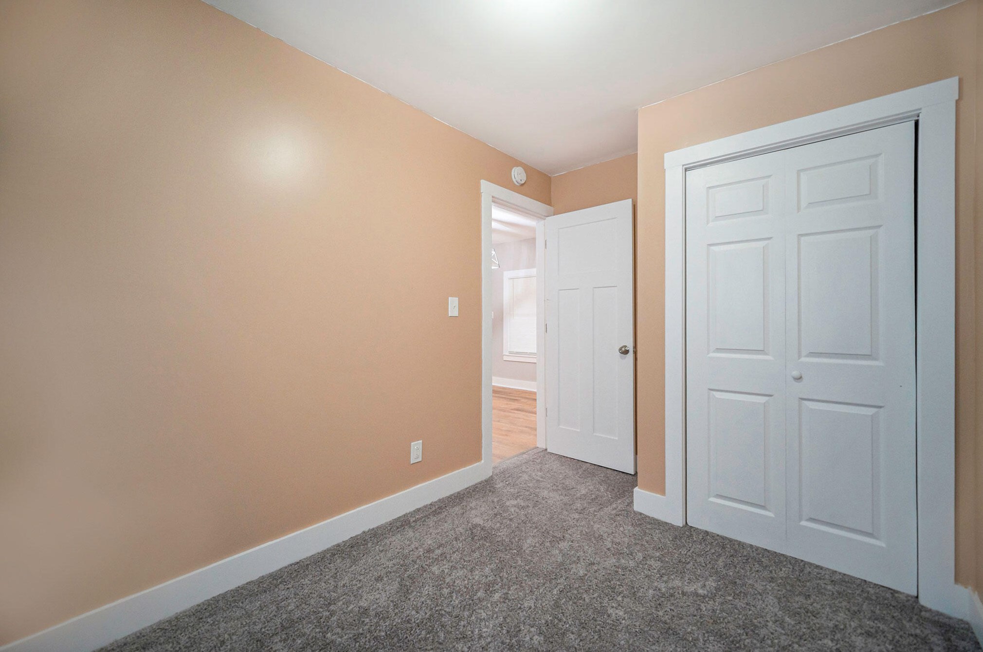 1017 Backus St, Jackson MI  49202-2105 exterior