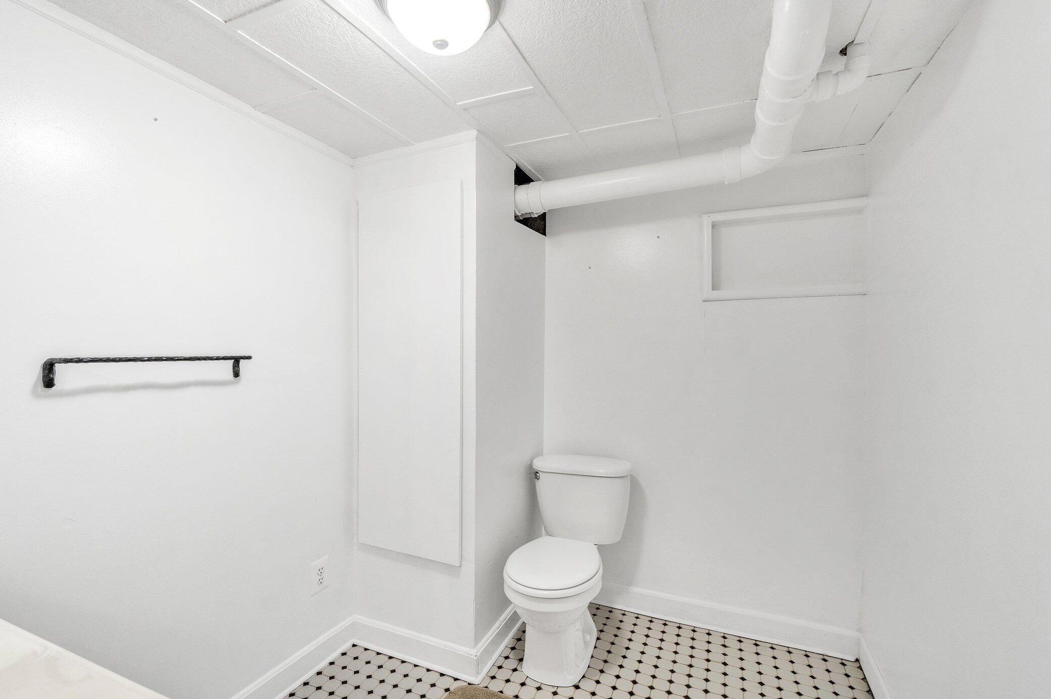 313 Ackerson Lk Dr, Jackson MI 49201-8756 exterior