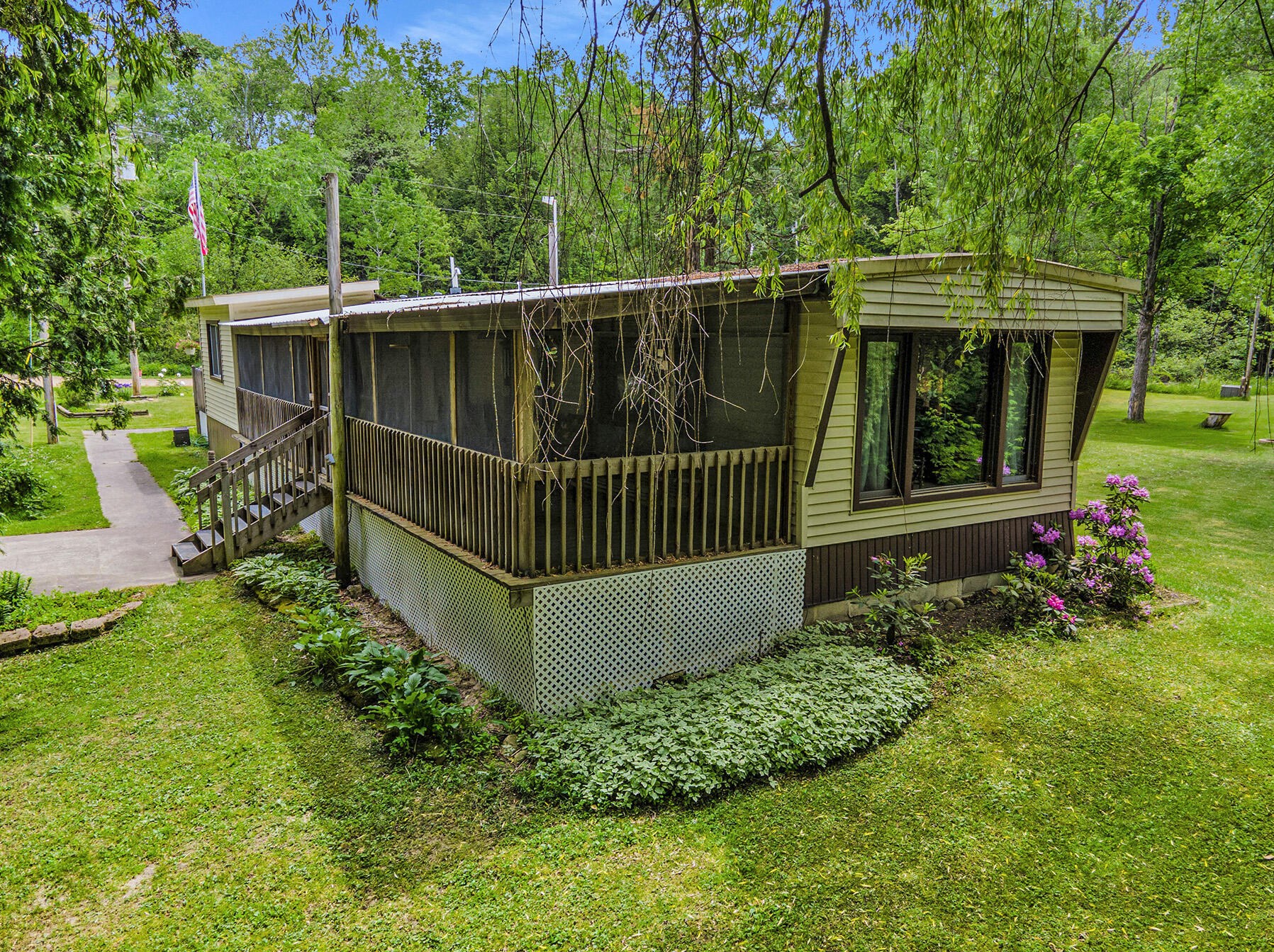 5449 N Karley Ct, Luther, MI 49656