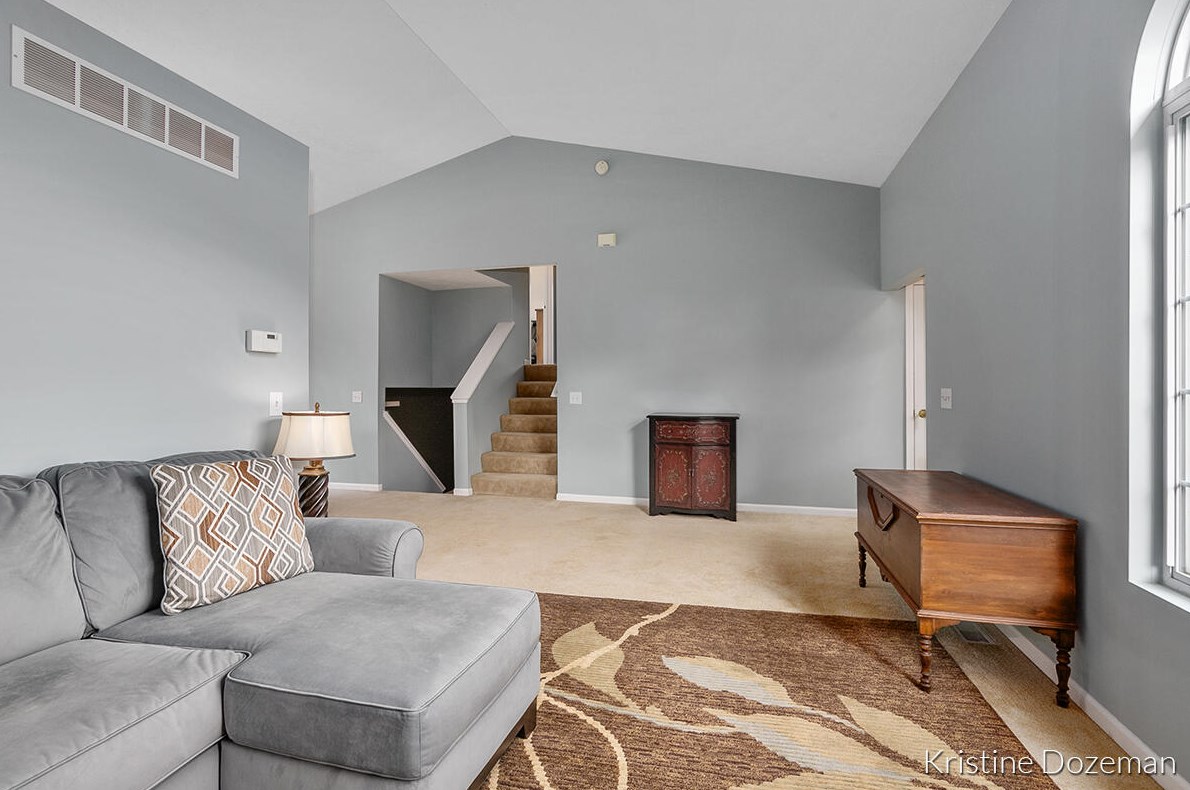 1636 Northbend Dr, Grand Rapids MI 49505-3906 exterior