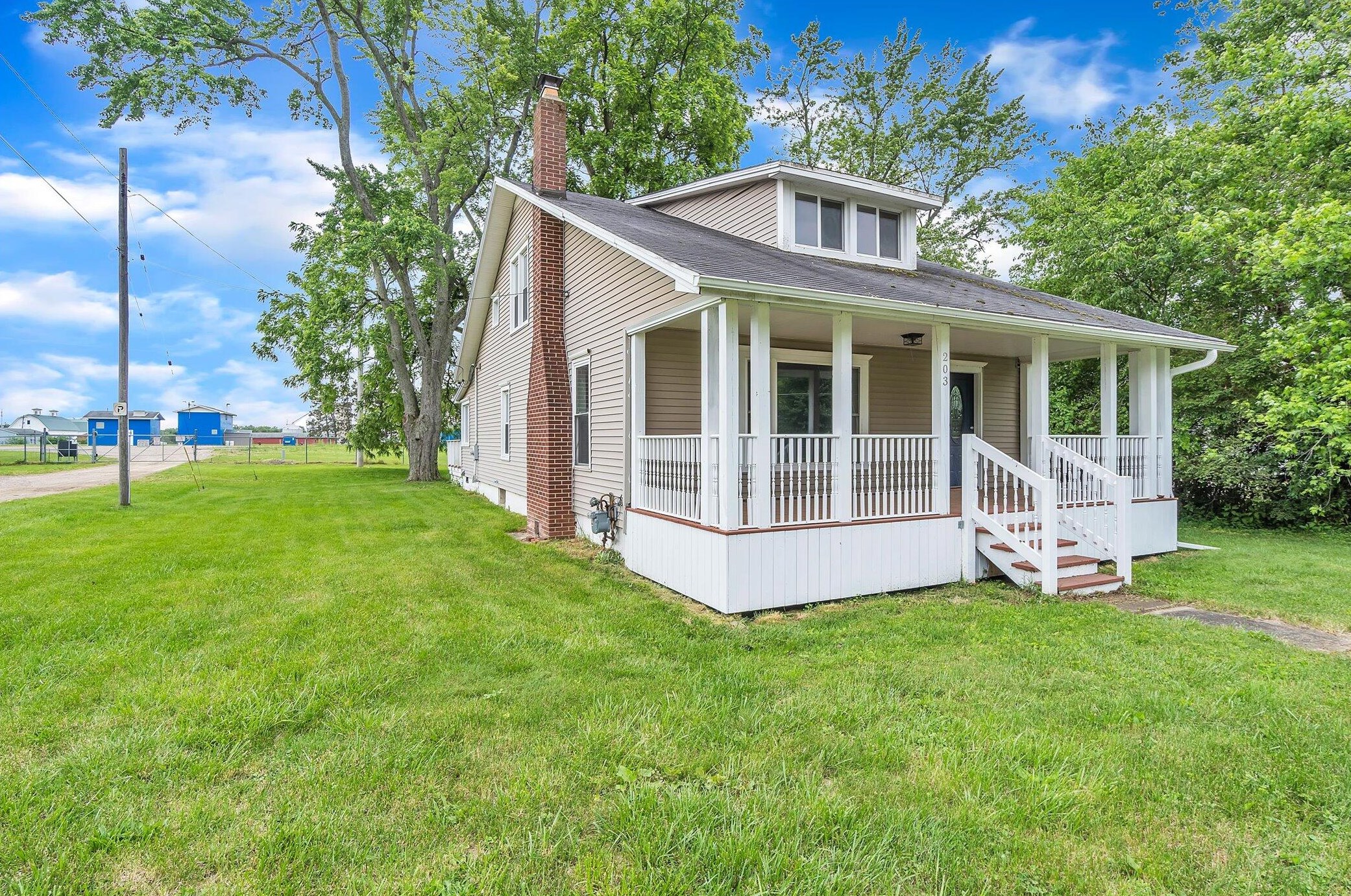 203 W Main St, Springport, MI 49284