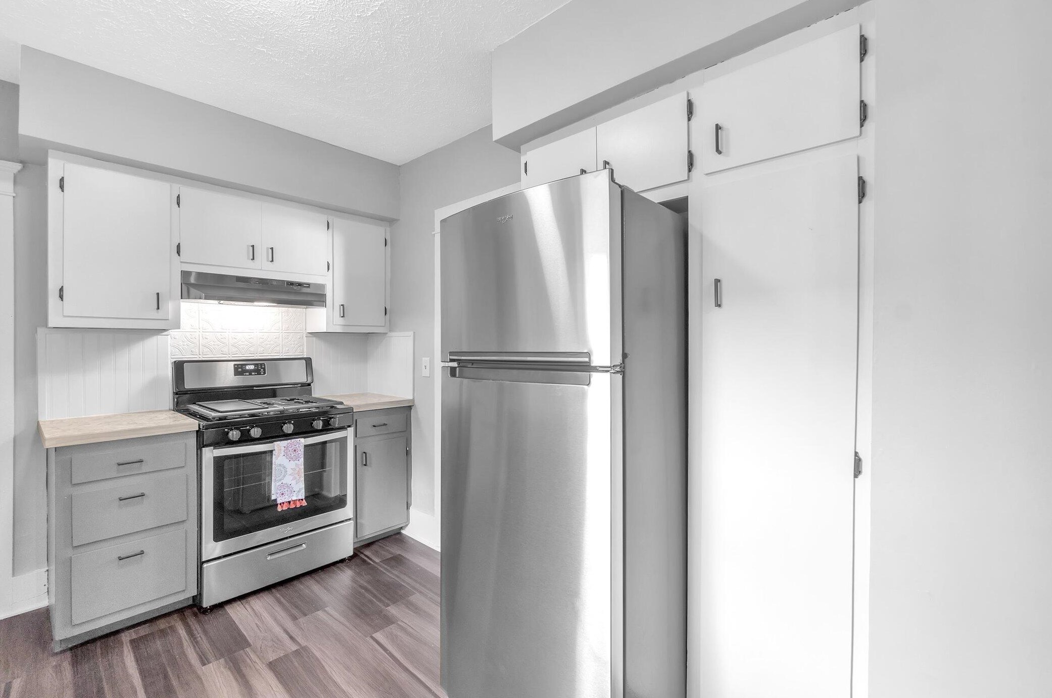 504 Mcdevitt Ave, Jackson MI  49203-5842 exterior