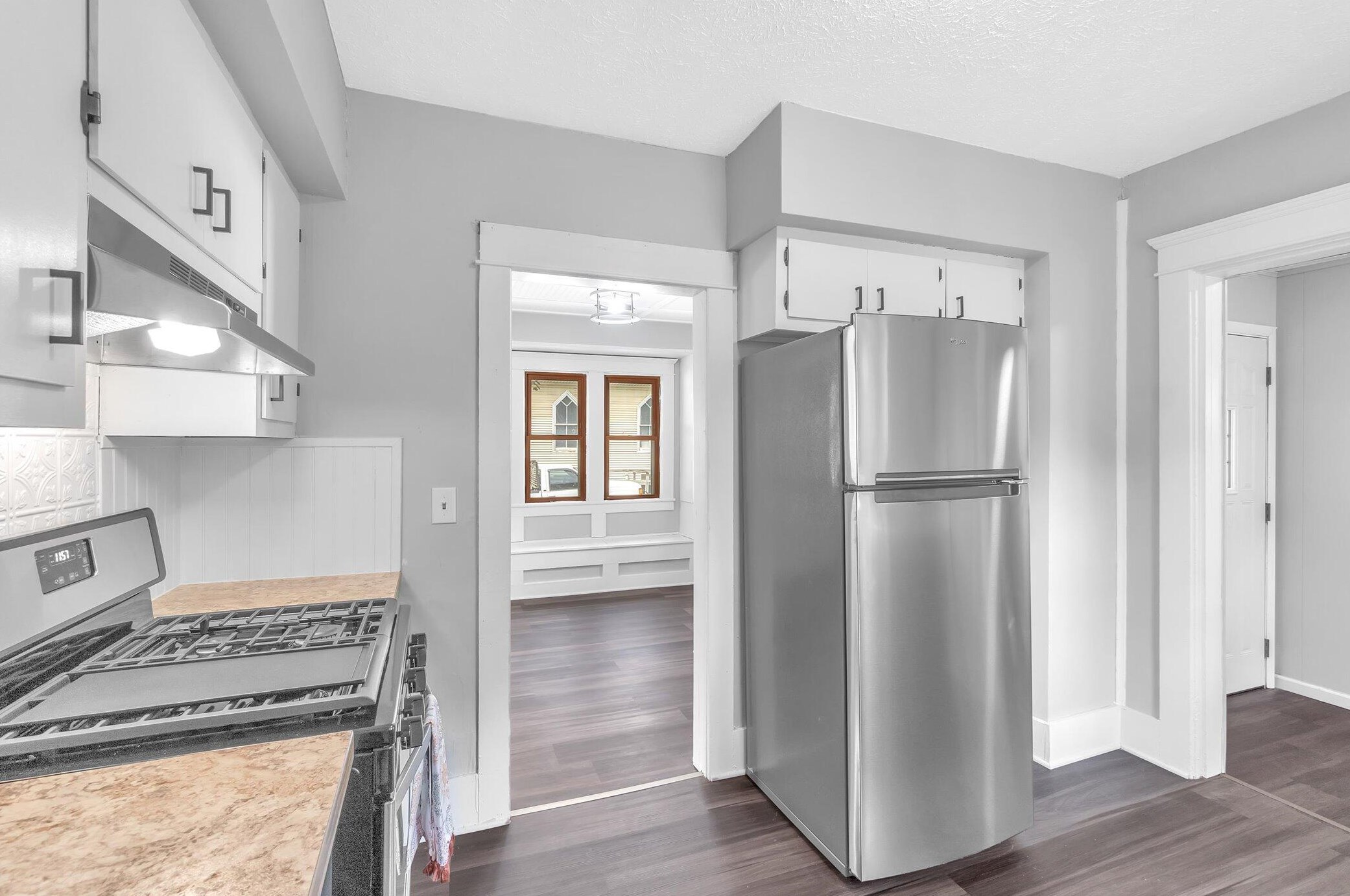 504 Mcdevitt Ave, Jackson MI  49203-5842 exterior