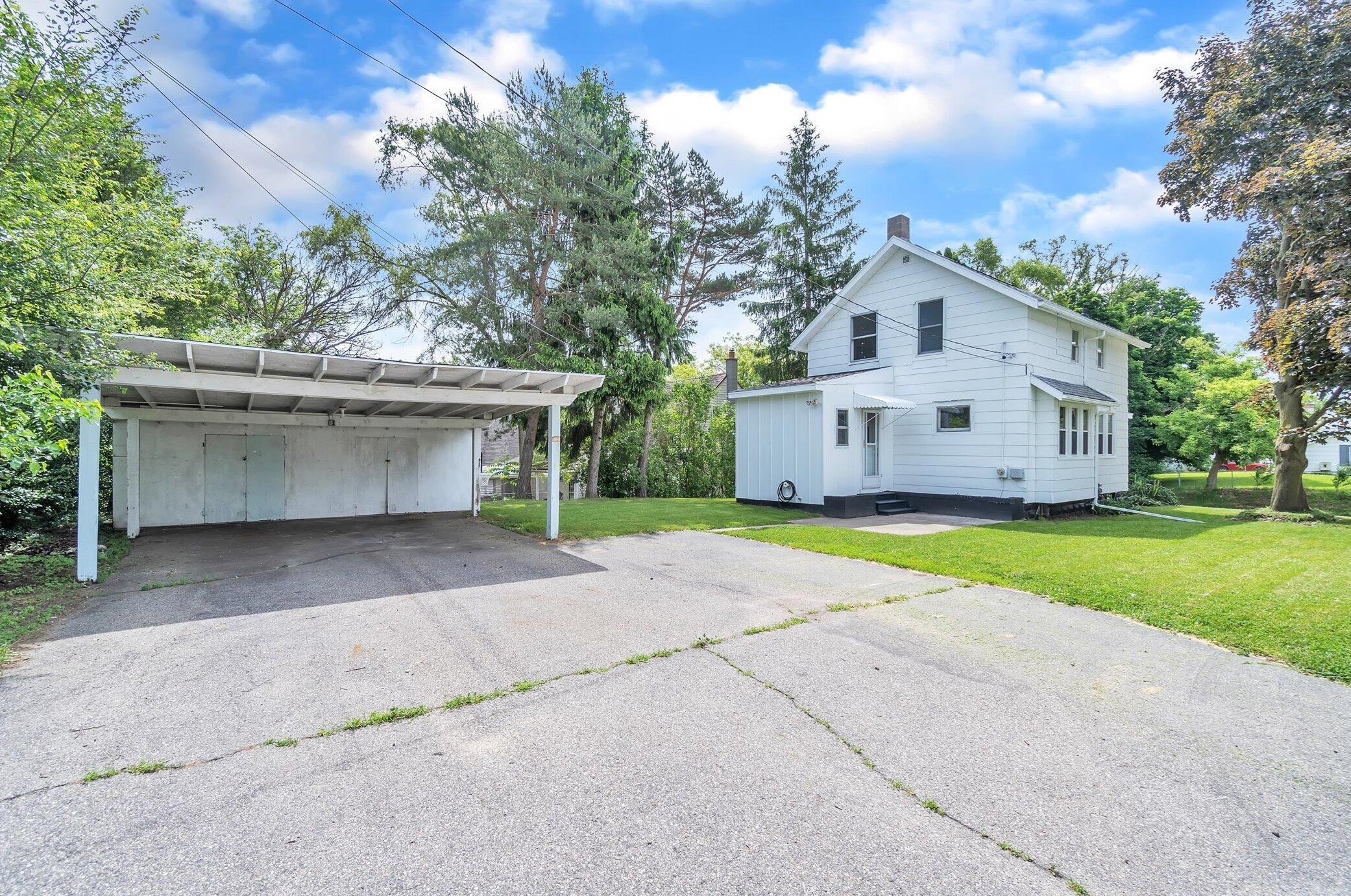 504 Mcdevitt Ave, Jackson MI  49203-5842 exterior