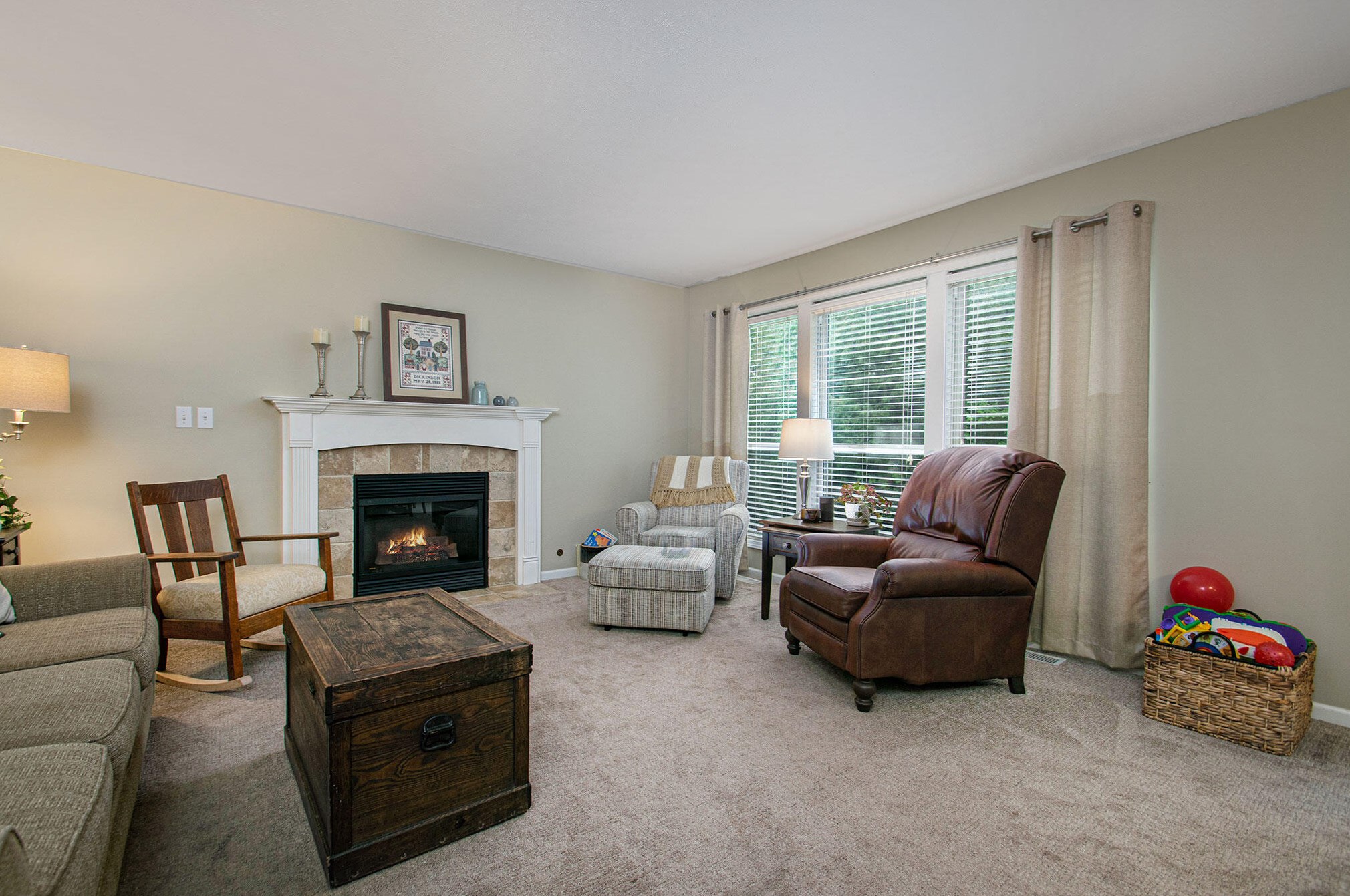 5382 Pinnacle Dr, Wyoming MI 49519-9648 exterior