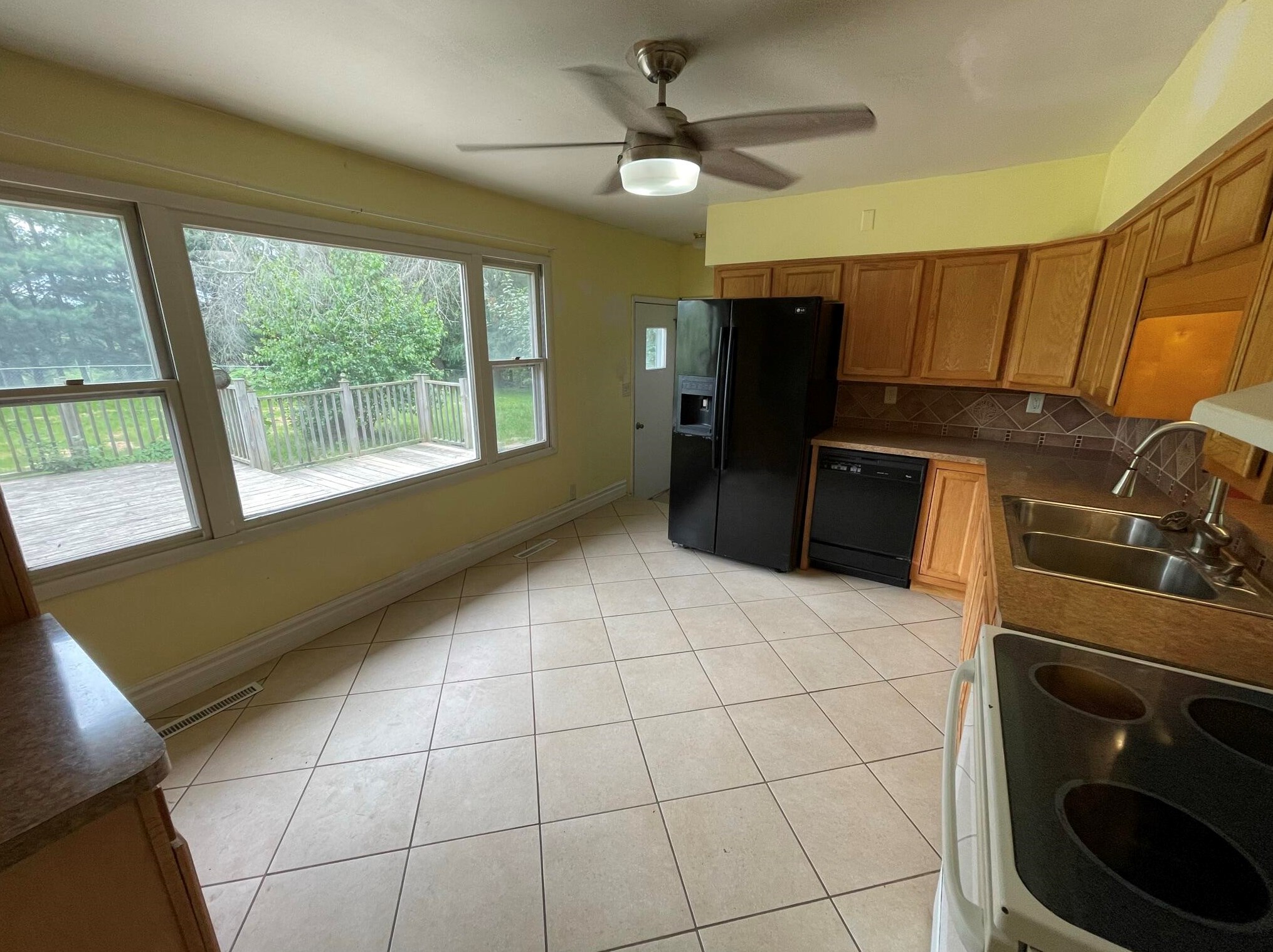 202 Walnut St, Bloomingdale, MI 49026-5121