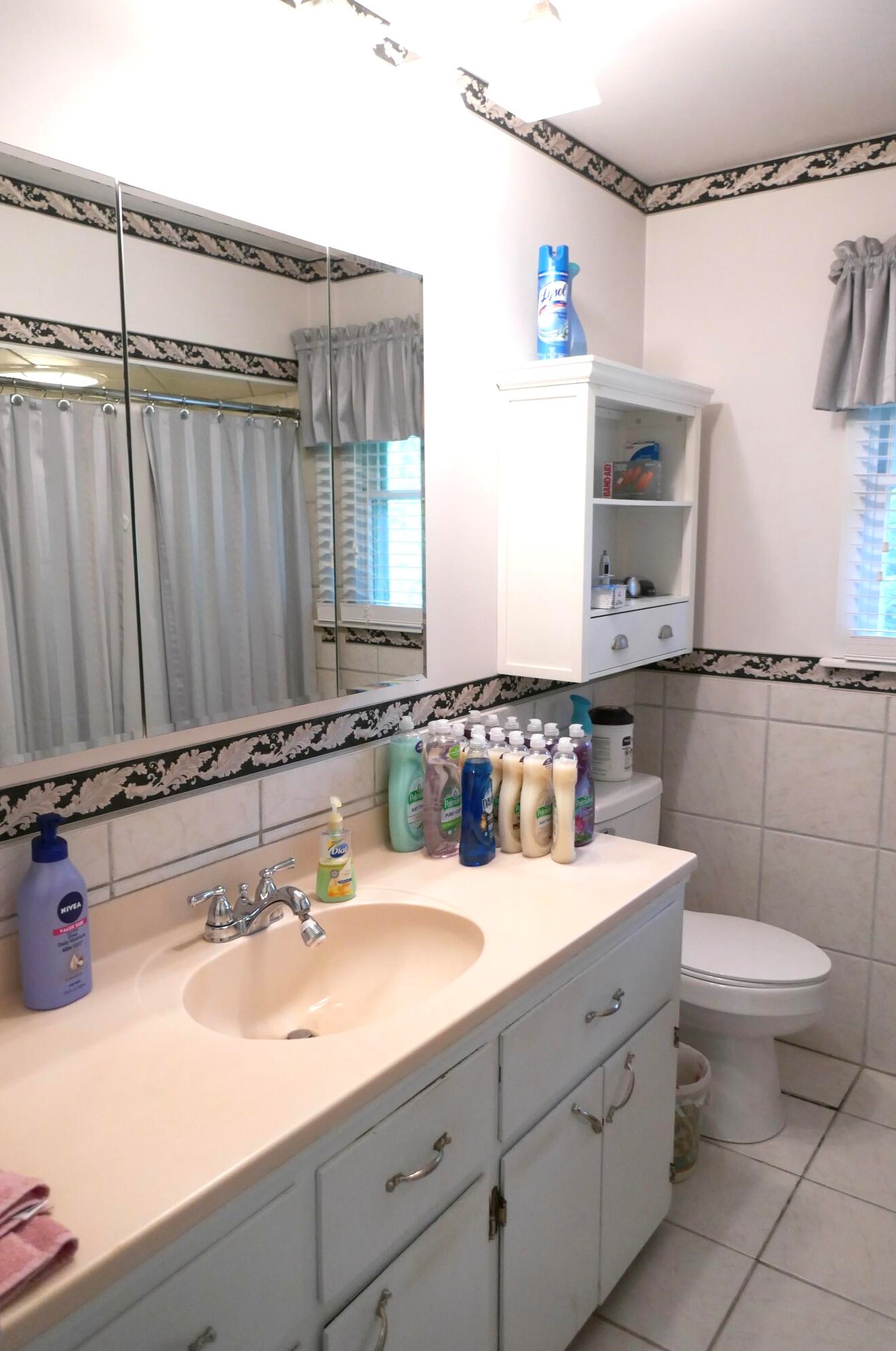 4661 Sheridan Dr, Meskegon MI 49442-6236 exterior