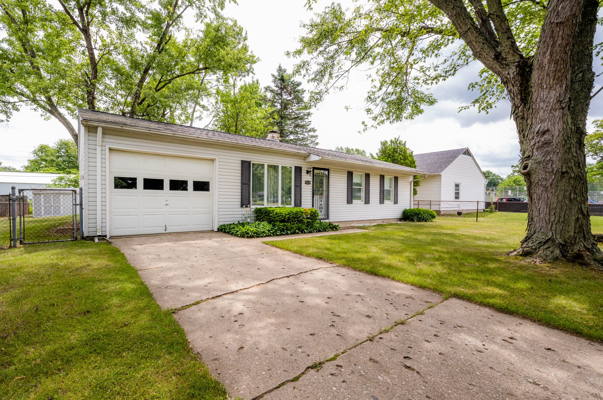 1639 Northfield Dr, Niles, MI 49120-4569