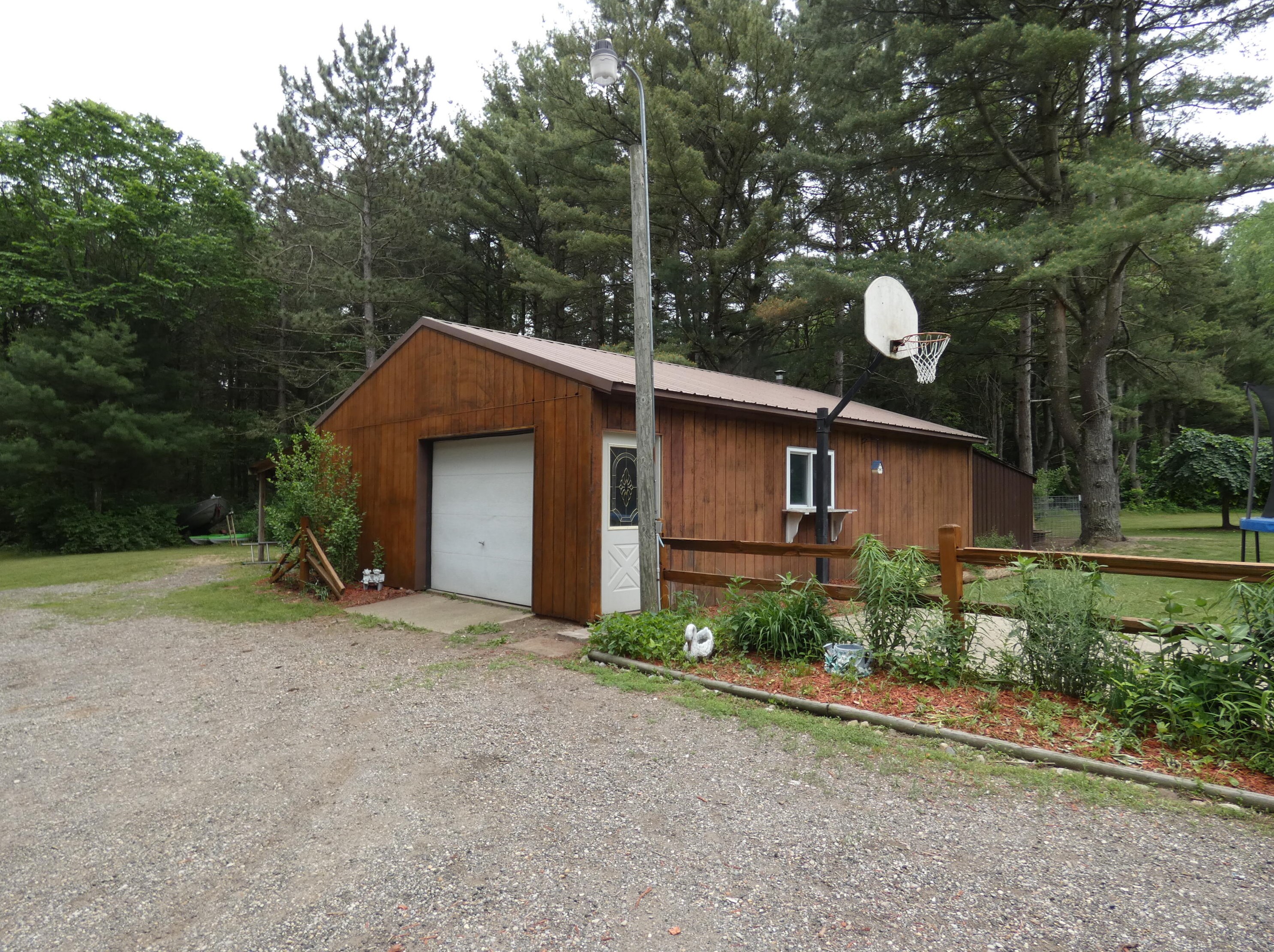 23819 W Howard City Edmore Rd, Howard City, MI 49329