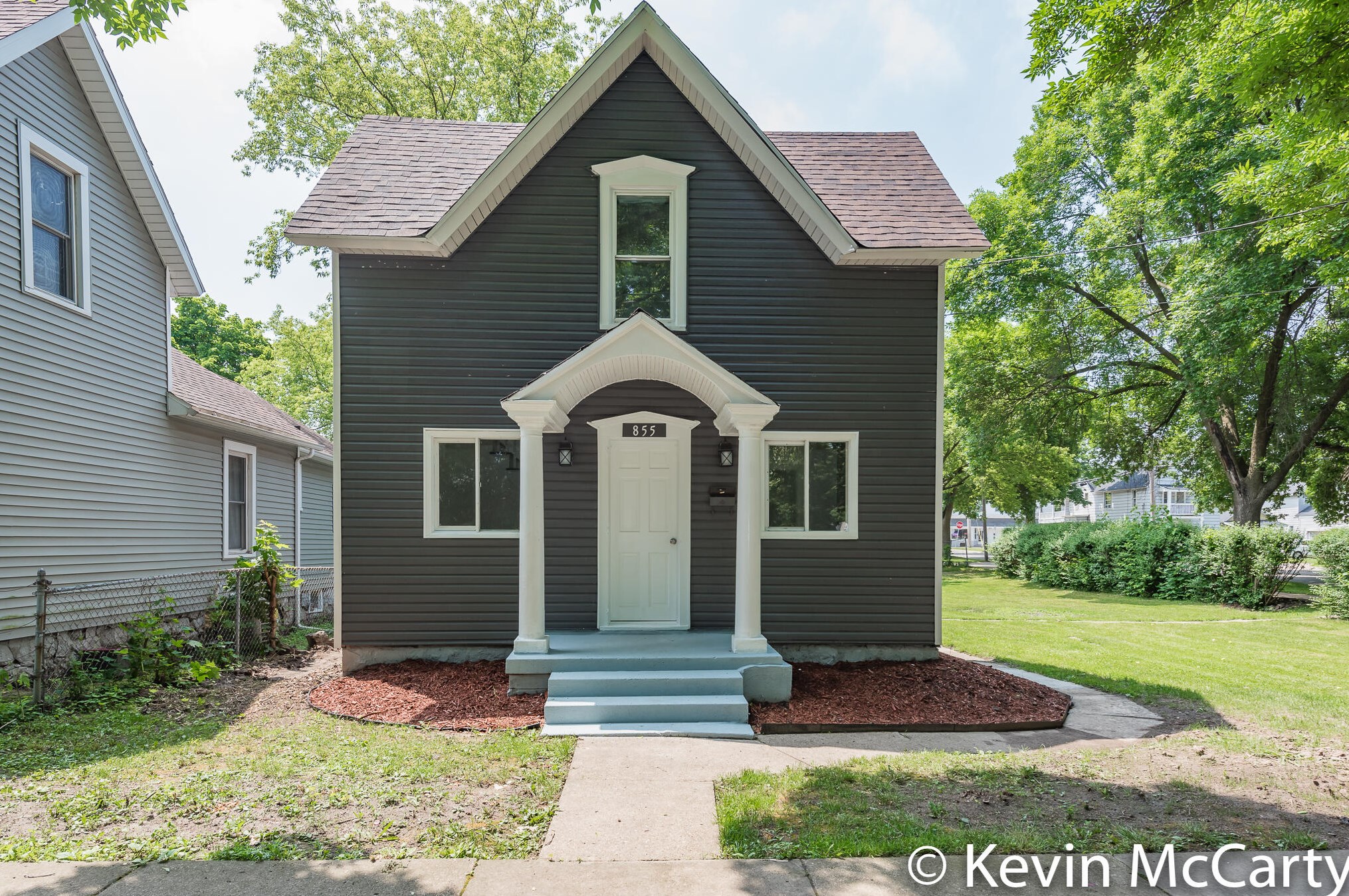 855 Mcreynolds Ave, Grand Rapids MI  49504-4438 exterior