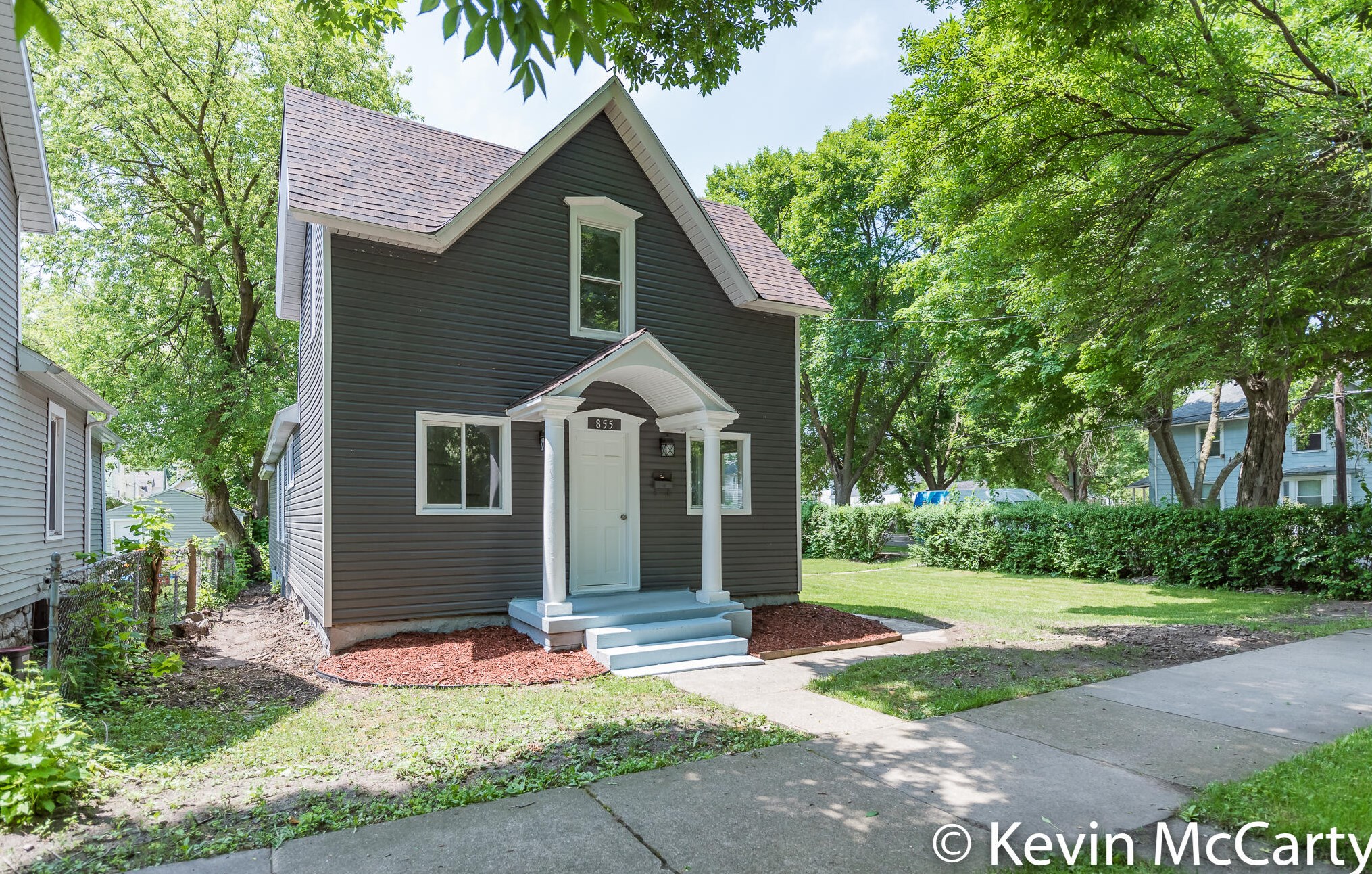 855 Mcreynolds Ave, Grand Rapids MI  49504-4438 exterior