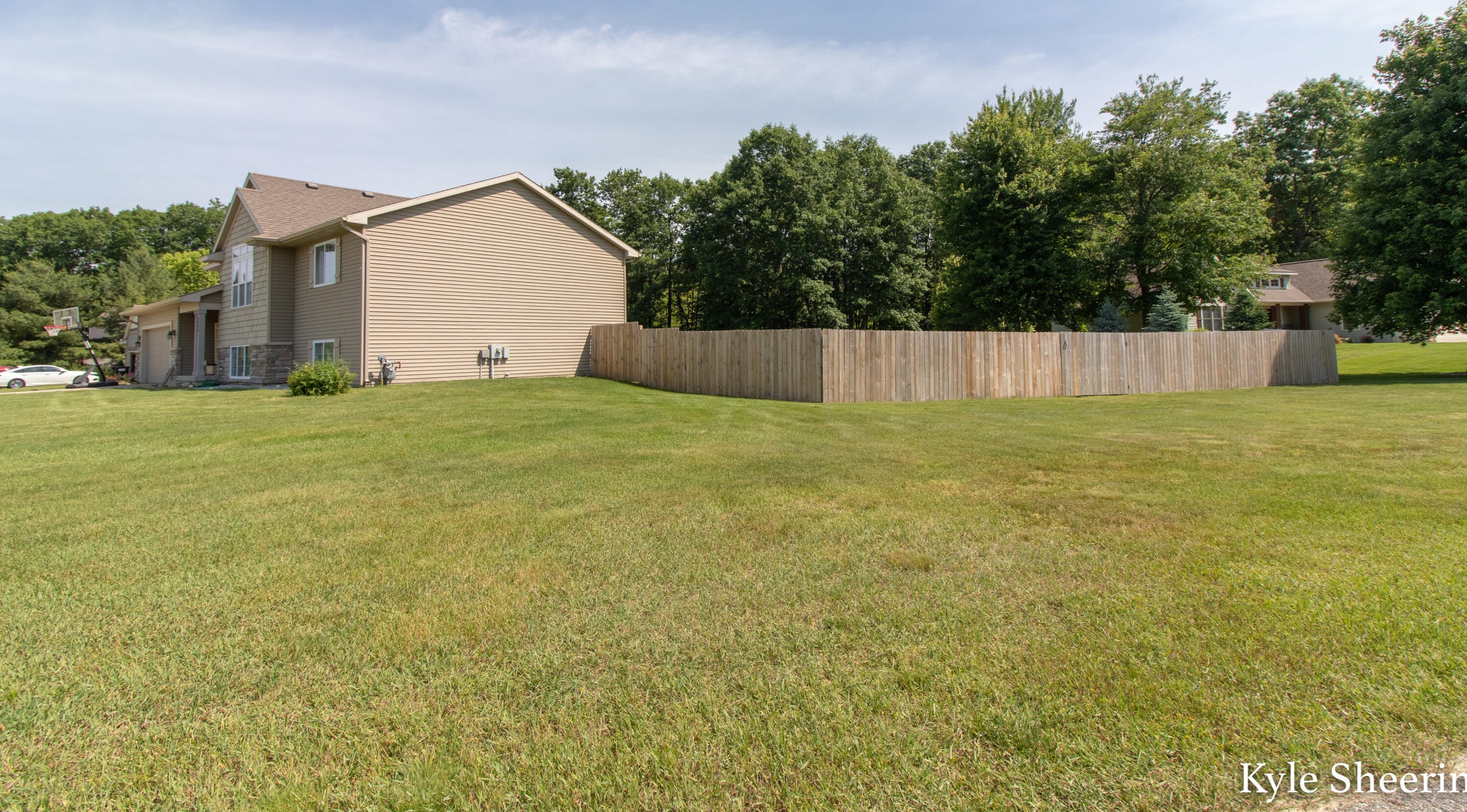 1079 Serenity Ridge Dr, Wayland MI  49348-9183 exterior