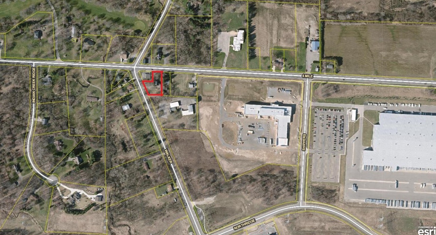 3594 Walker Ave, Grand Rapids MI  49544-9778 exterior