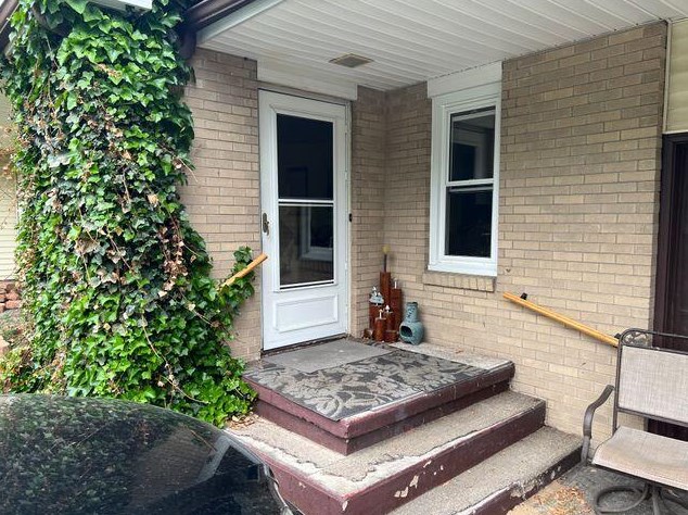 6729 Sunset Dr, Coloma, MI 49038-9525