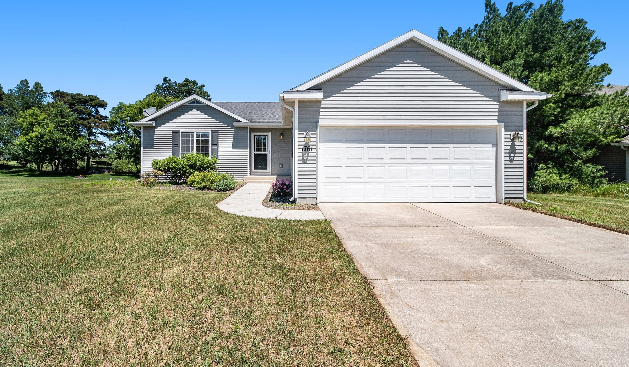 1761 Cuper Ave, Dorr MI 49323-9051 exterior