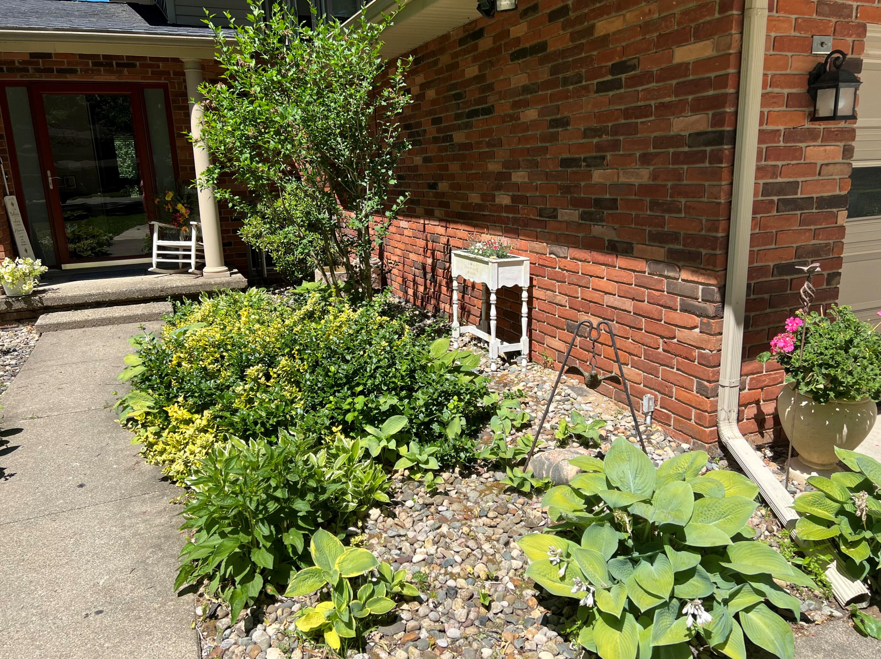 582 Scott Dr, Coldwater, MI 49036-9137