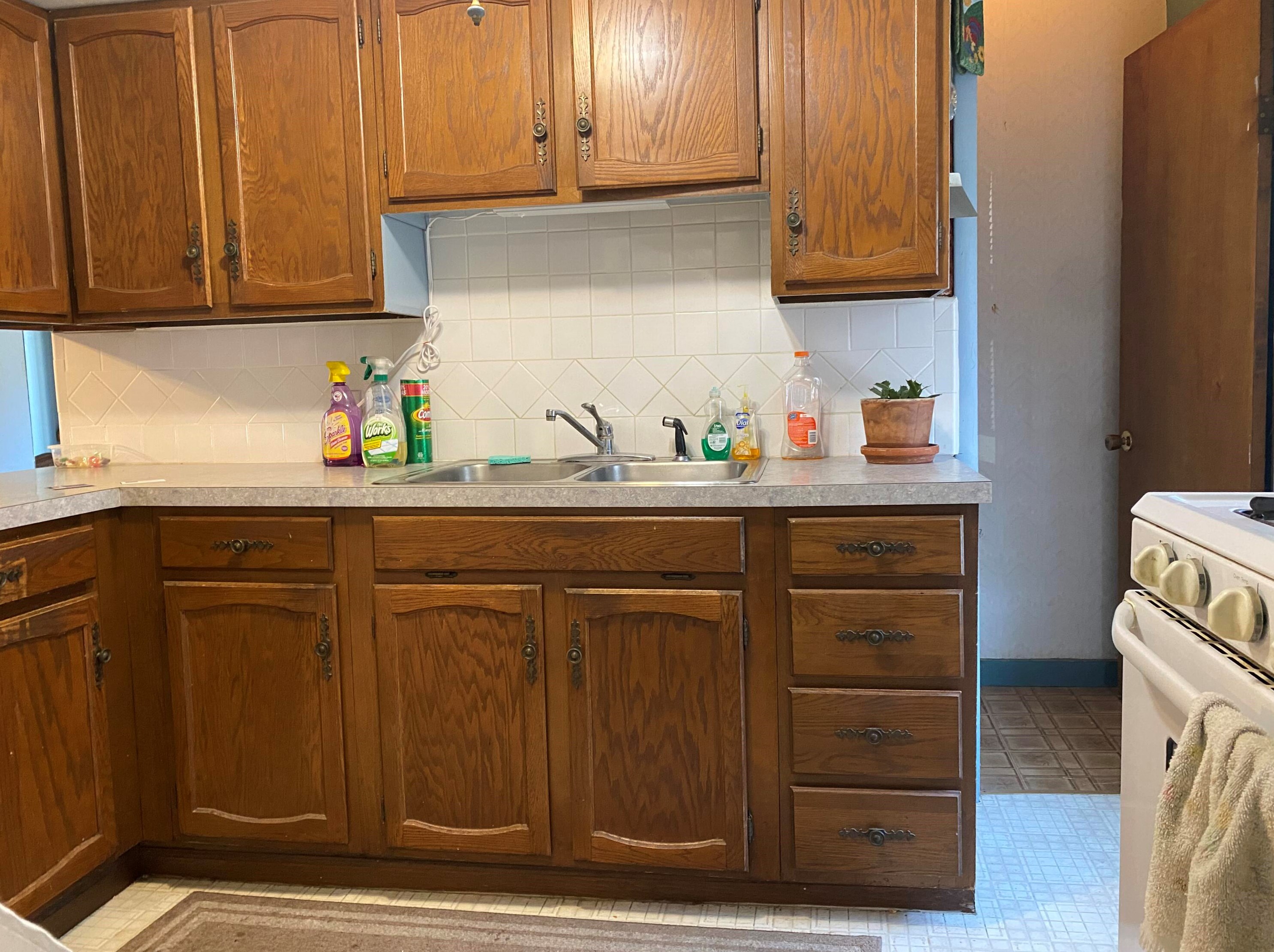 1433 Emerson Ave, Grand Rapids MI 49544-1717 exterior