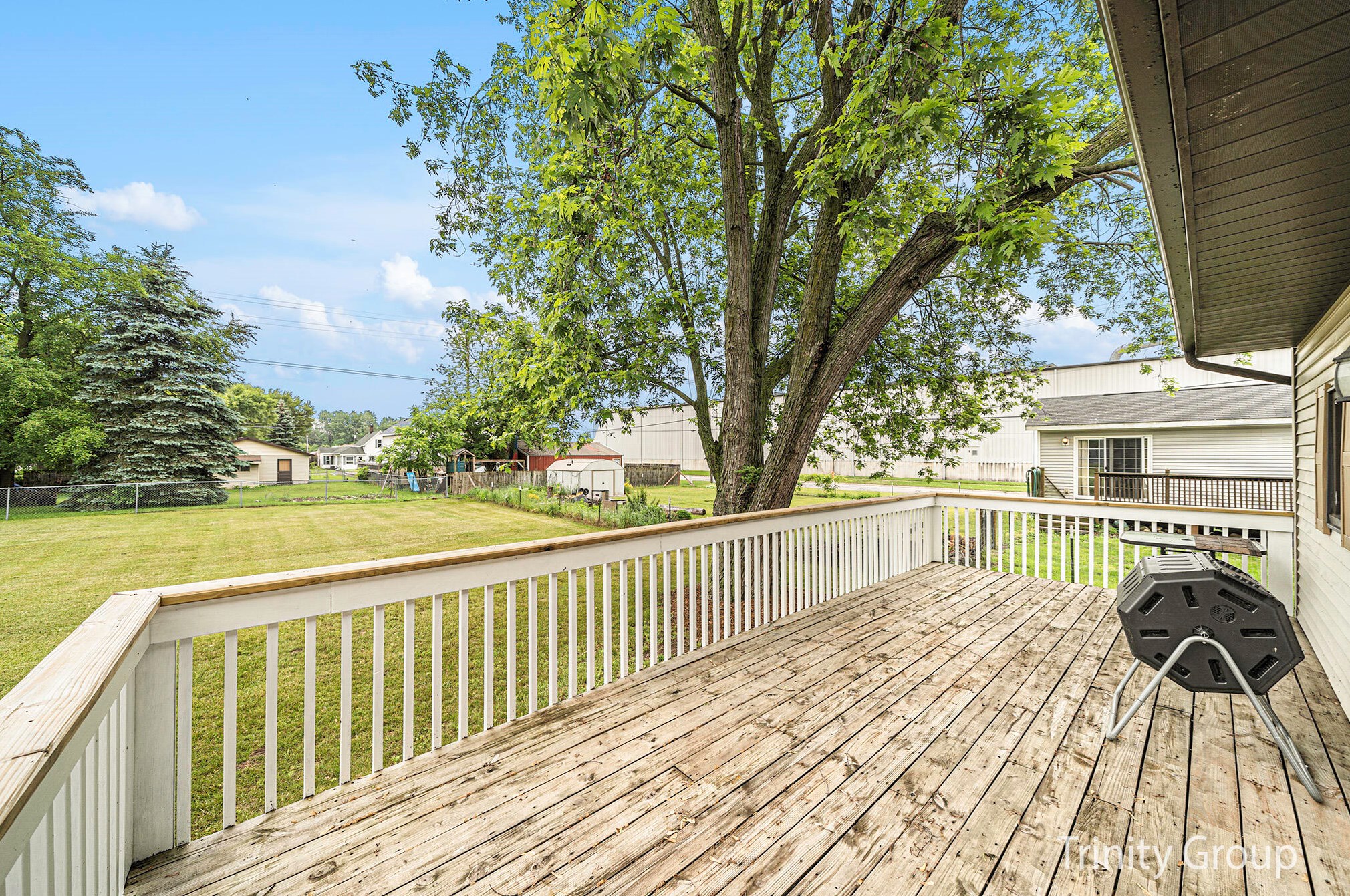 336 Clay St, Sparta MI 49345-1490 exterior