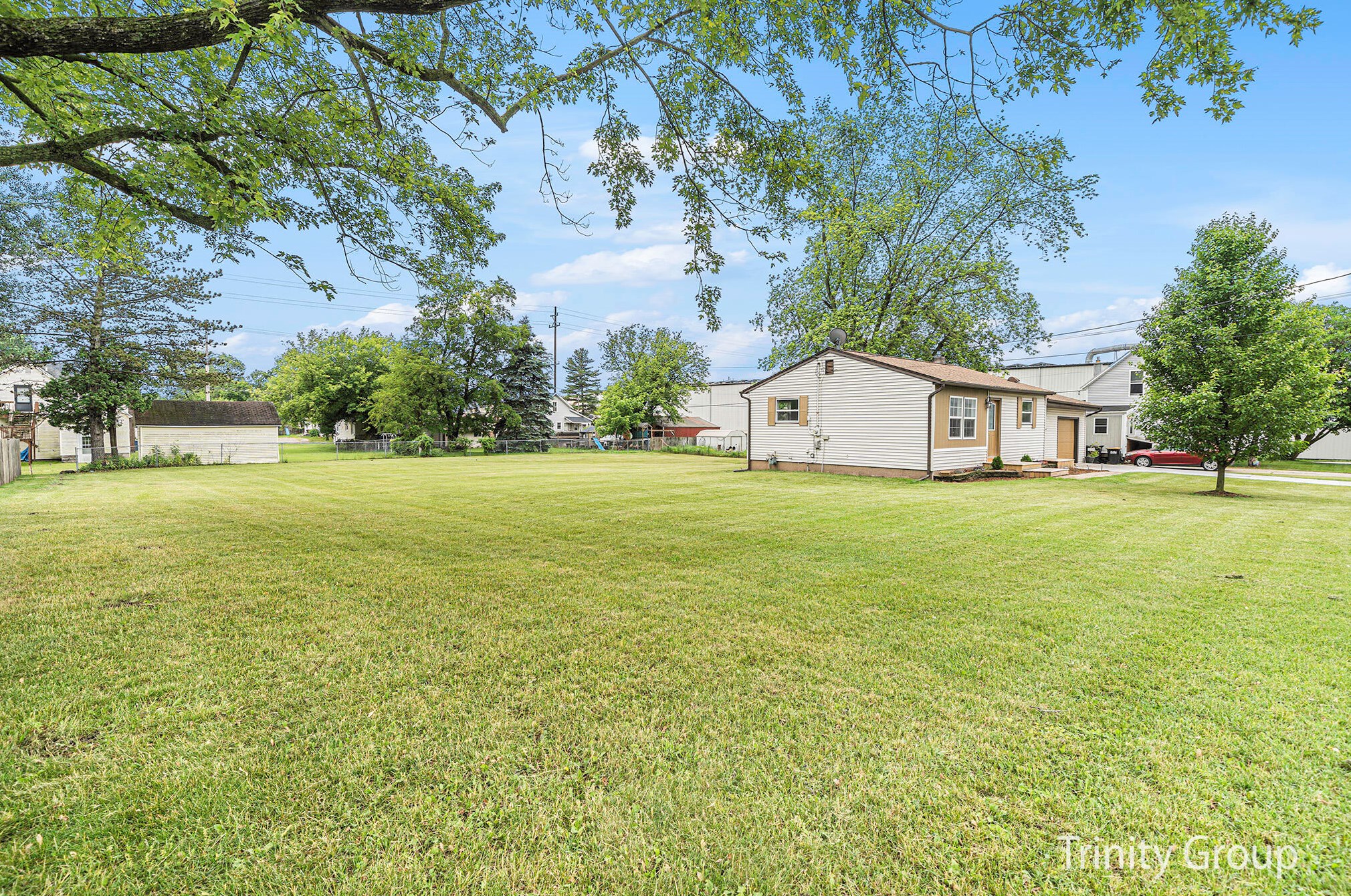 336 Clay St, Sparta, MI 49345-1408