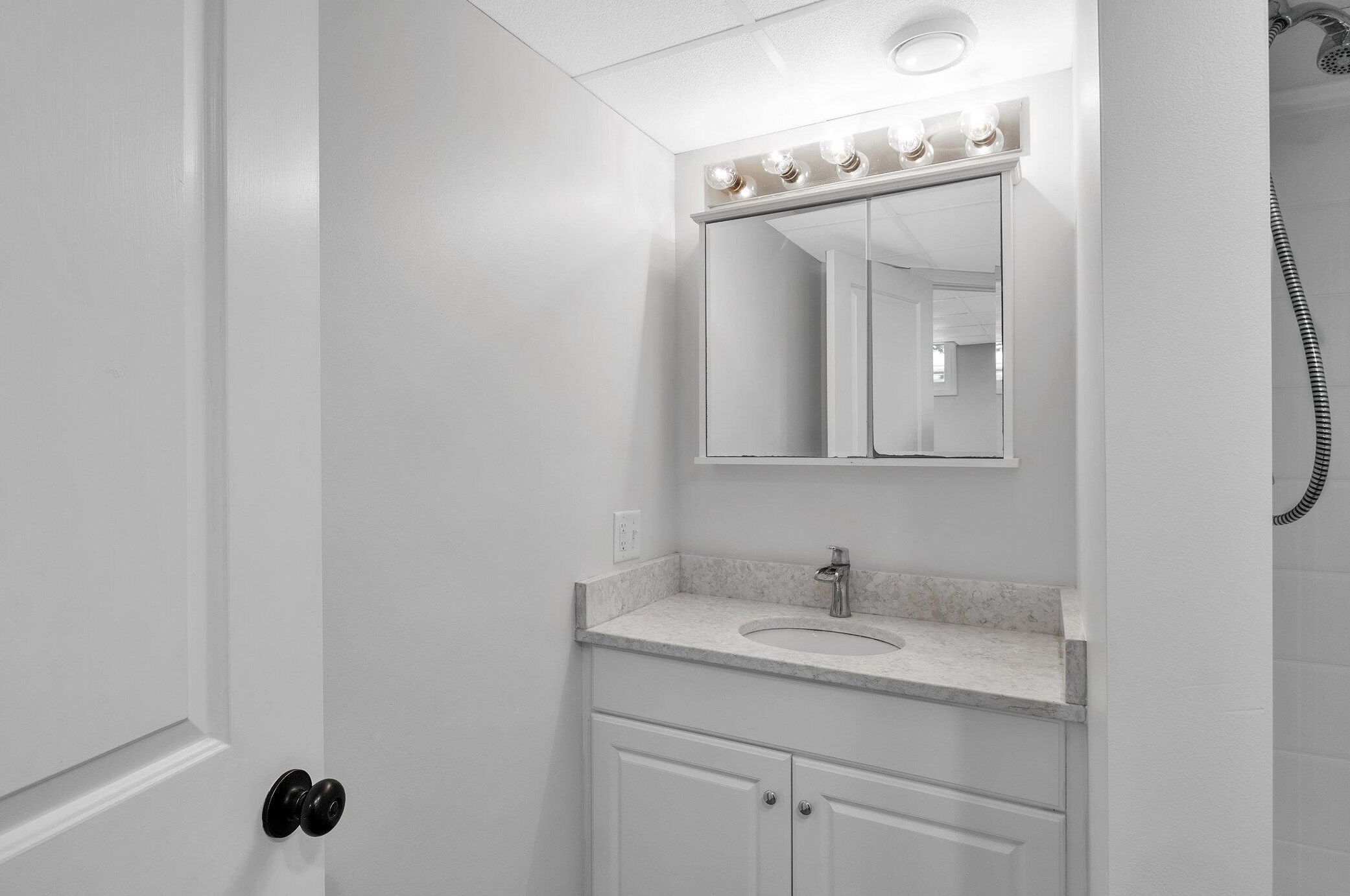 5024 Westnedge Ave, Kalamazoo MI 49004-3071 exterior