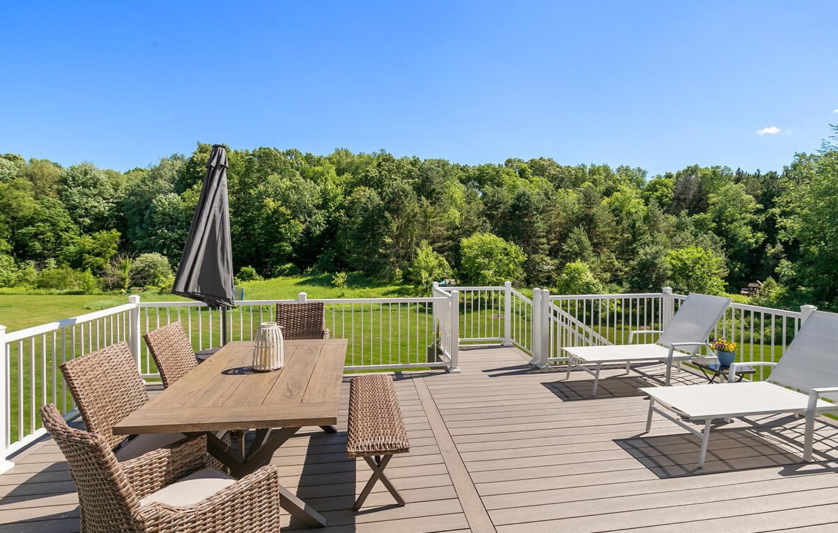 5814 Cannon Hills Dr, Ada MI 49301-8835 exterior