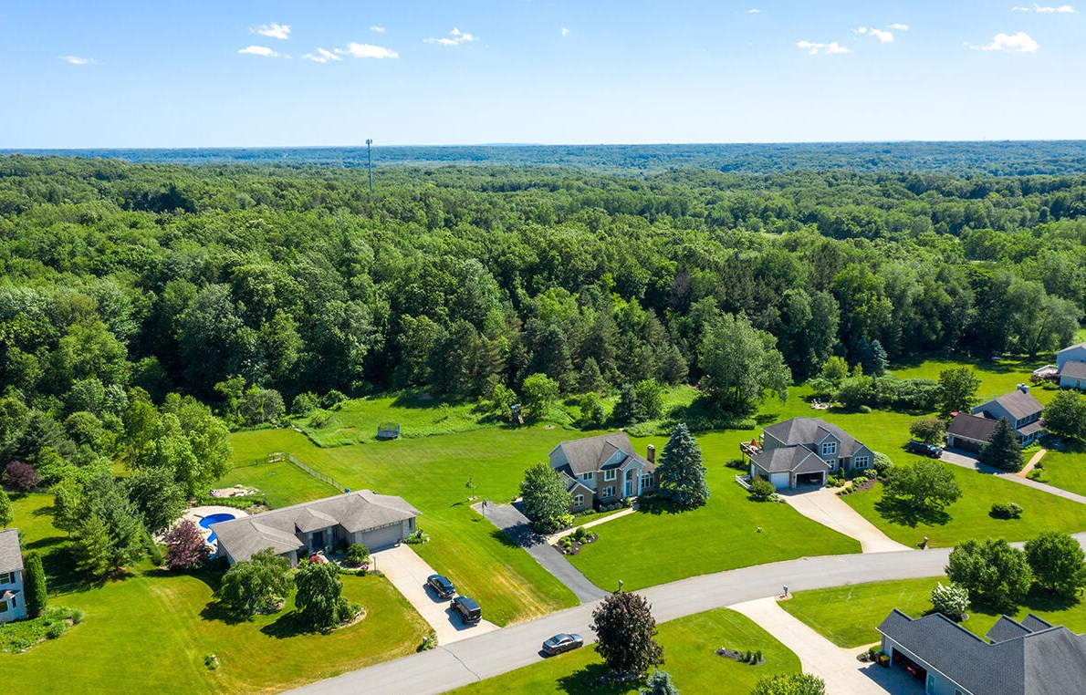 5814 Cannon Hills Dr, Ada MI 49301-8835 exterior