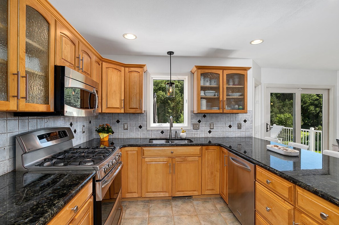 5814 Cannon Hills Dr, Ada MI 49301-8835 exterior