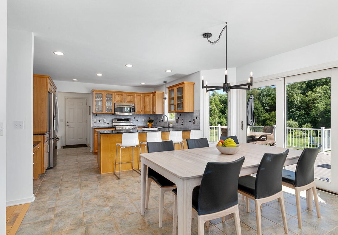 5814 Cannon Hills Dr, Ada MI 49301-8835 exterior