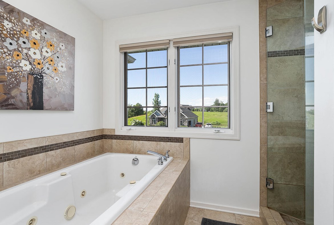 5814 Cannon Hills Dr, Ada MI 49301-8835 exterior