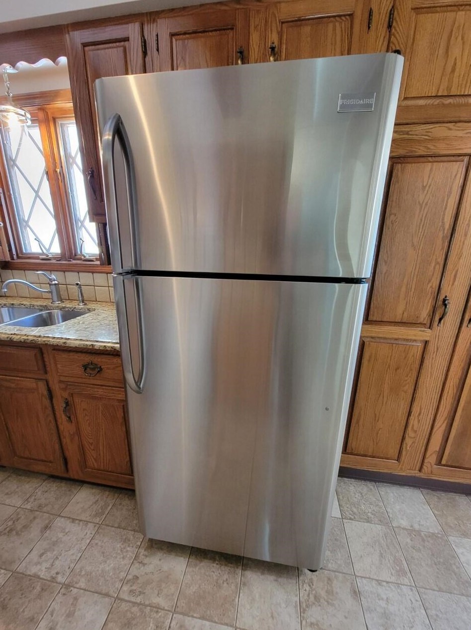 5917 Leisure South Dr, Grand Rapids MI 49548-6857 exterior