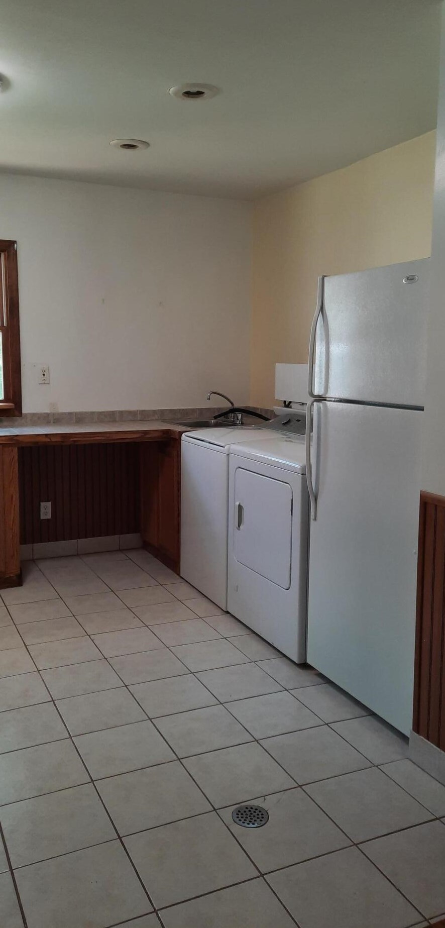 6286 Grand Riv Dr, Ada MI 49301-9503 exterior