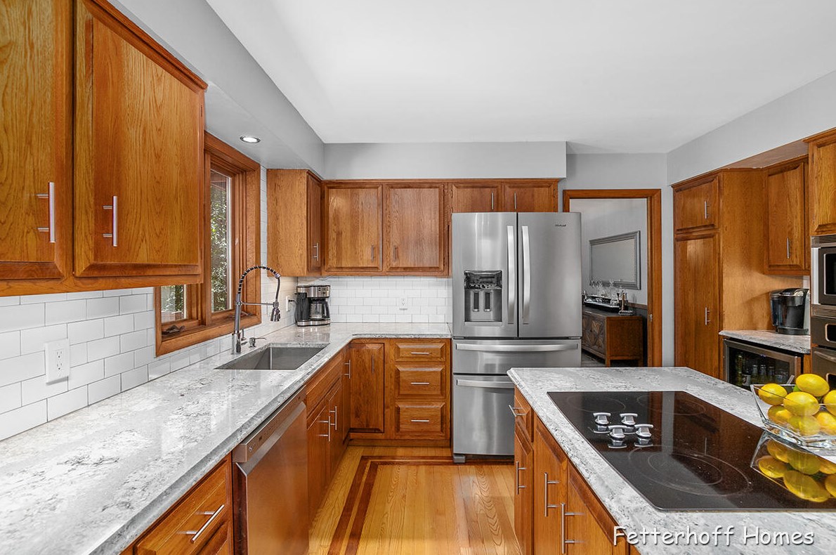 7658 Candlewood Dr, Ada MI 49301-9348 exterior