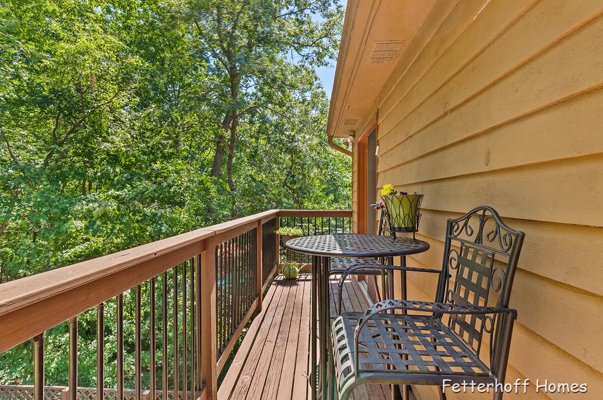 7658 Candlewood Dr, Ada MI 49301-9348 exterior