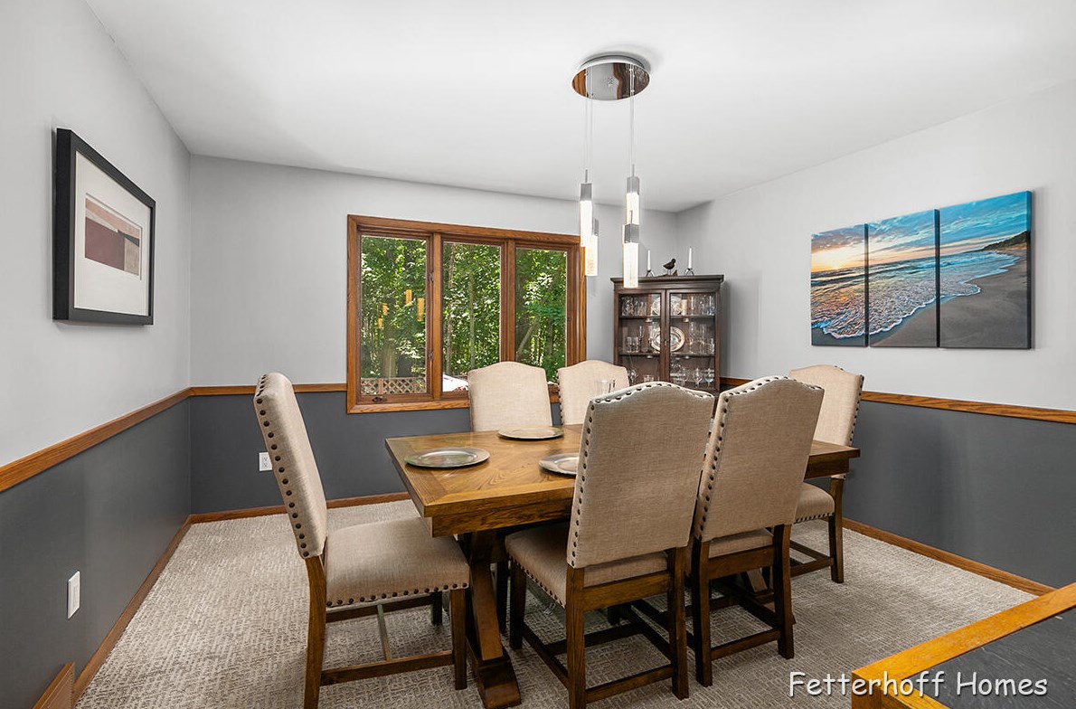 7658 Candlewood Dr, Ada MI 49301-9348 exterior