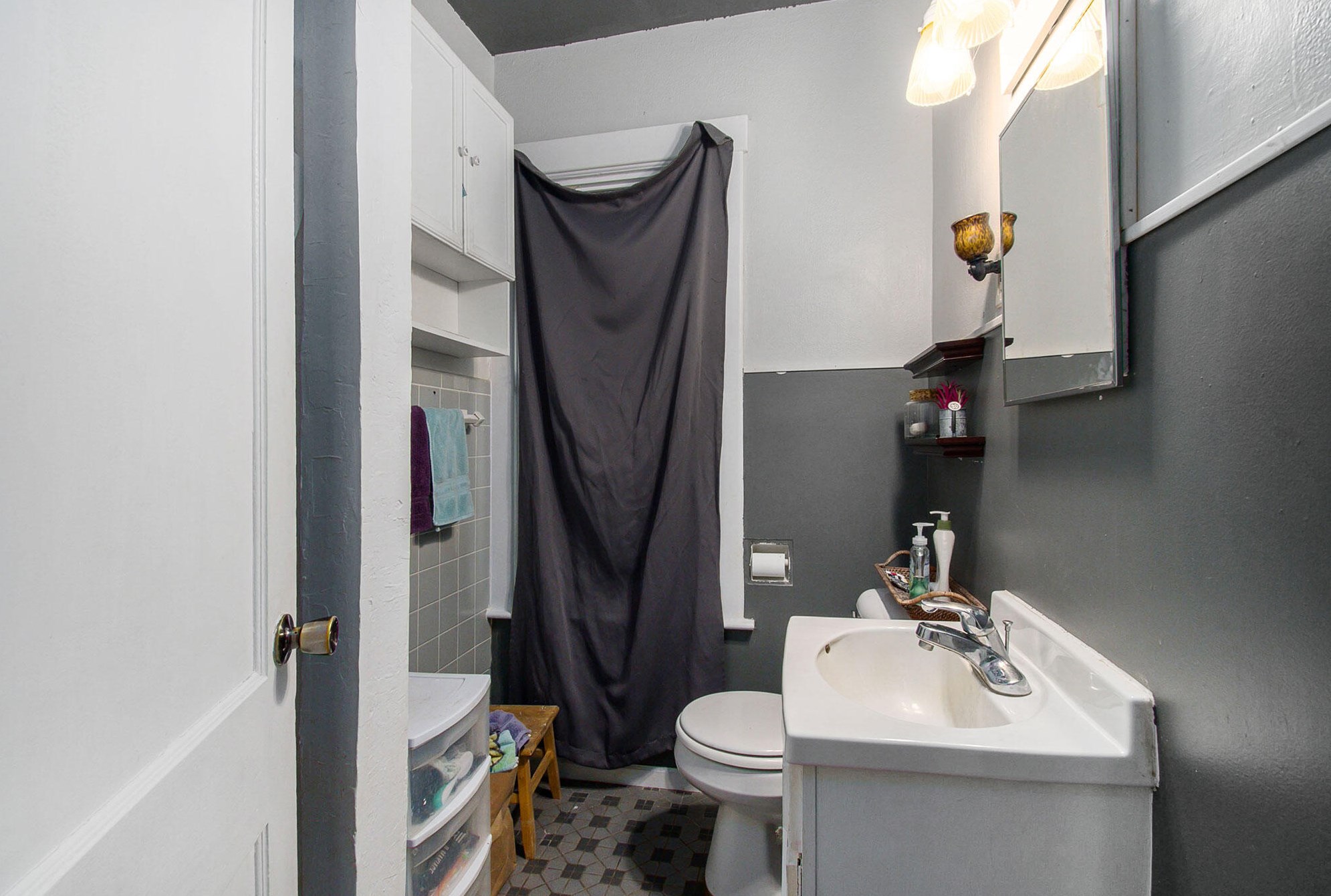 1608 Bank St, Kalamazoo MI 49001-2909 exterior