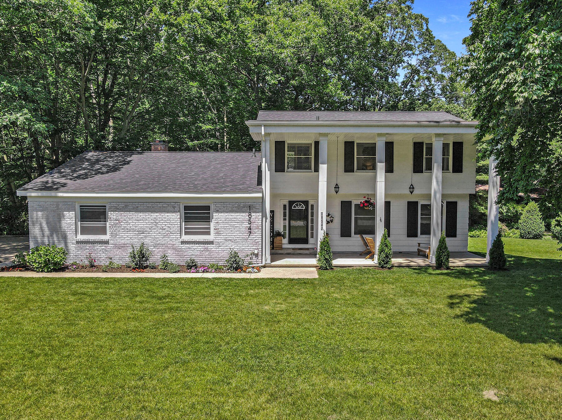 18547 Pawnee Dr, Spring Lake MI  49456-9416 exterior