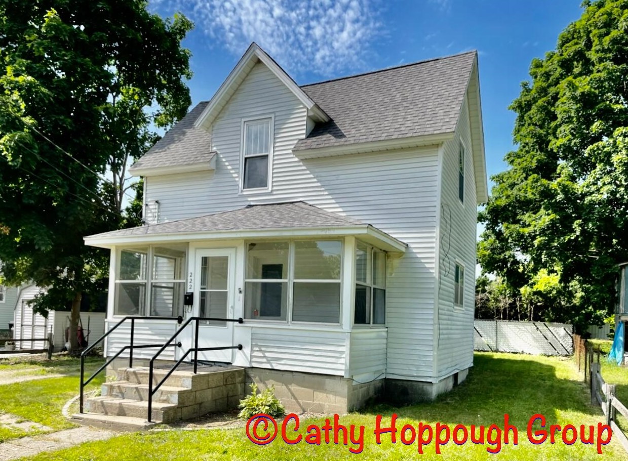 222 W Mary St, Belding, MI 48809