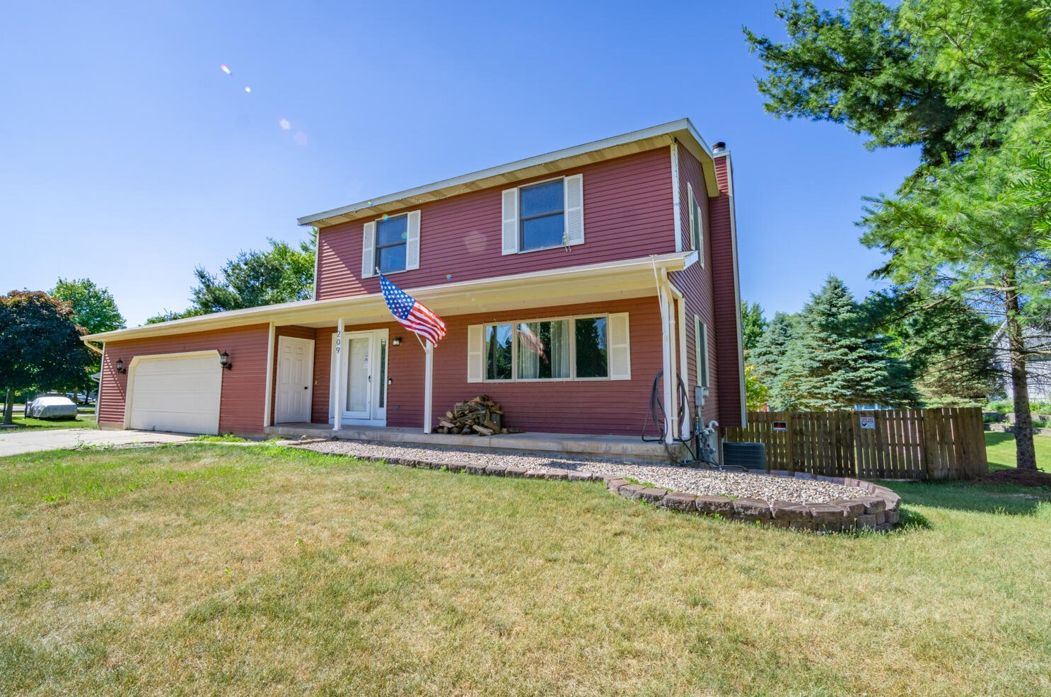 209 Apollo Pl, Wayland, MI 49348-9596