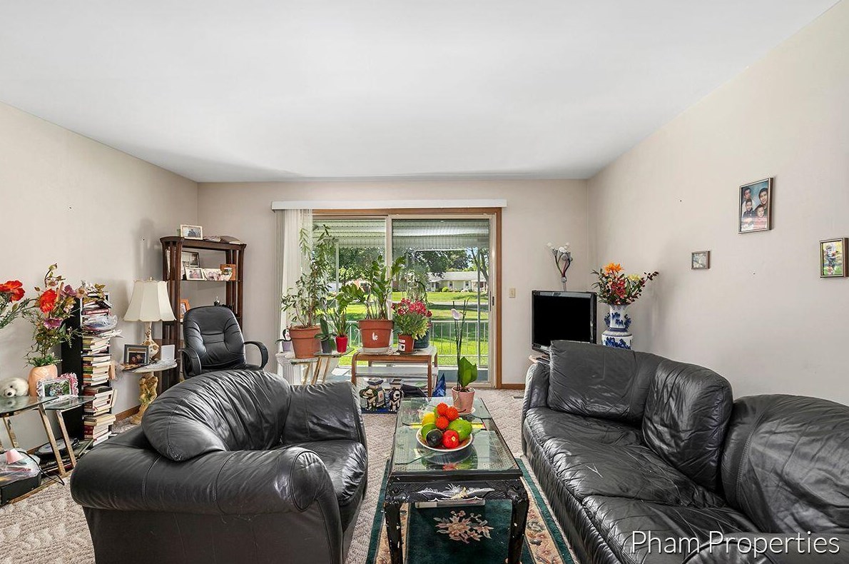 894 Andover Ct, Grand Rapids, MI 49508-4770