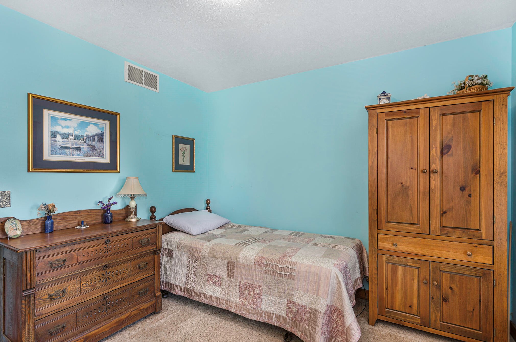 10848 Douglas Dr, Allendale MI 49401-7405 exterior