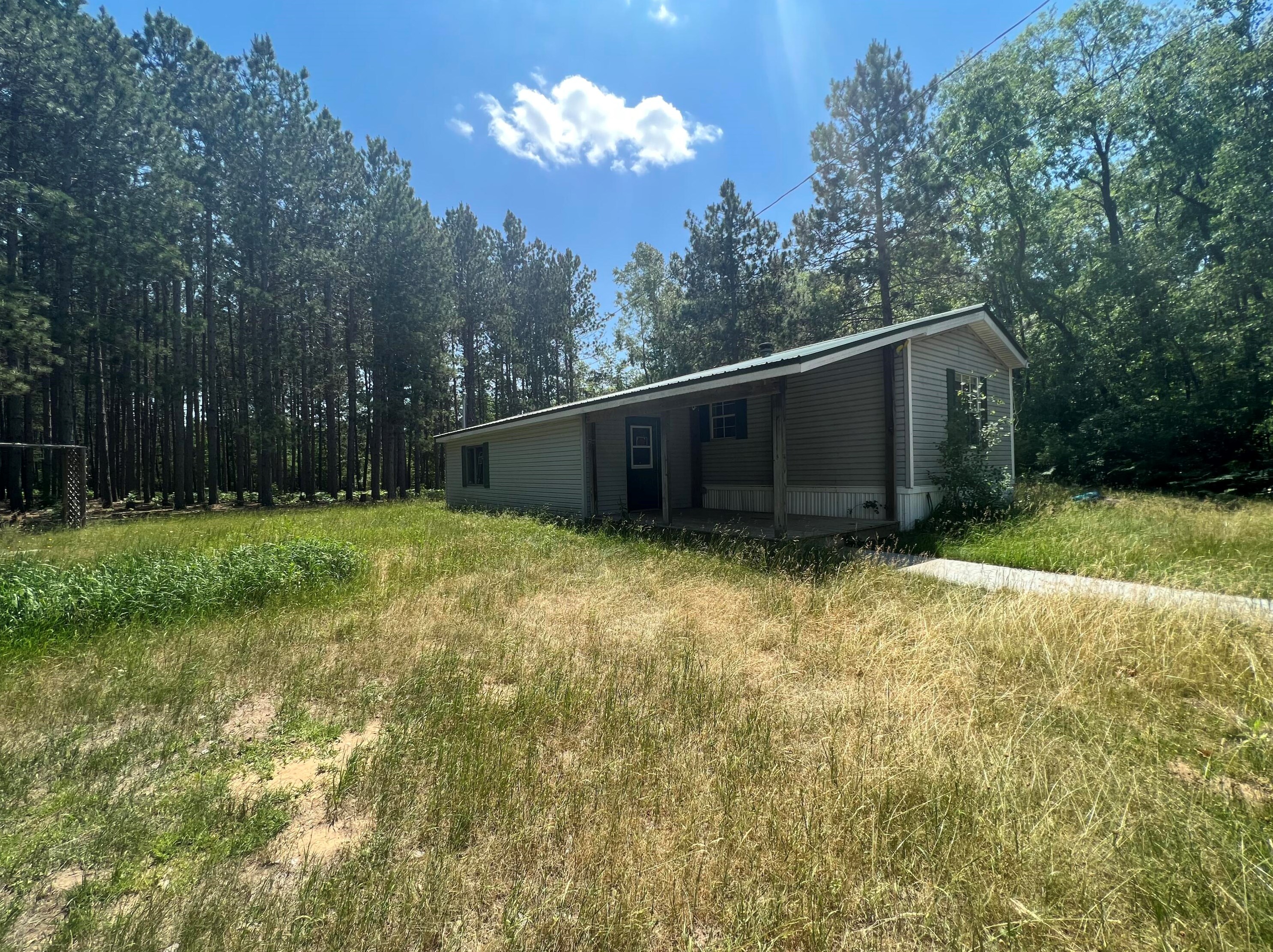17785 3 Mile Rd, Hersey, MI 49639
