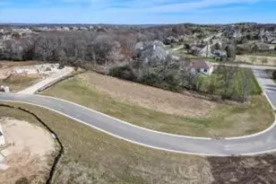 W275N6232 Serenity Dr, Merton, WI 53056 - Photo 1