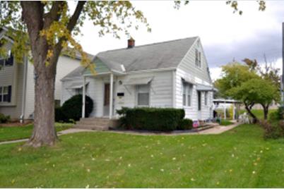 2468 S 76th St - Photo 1