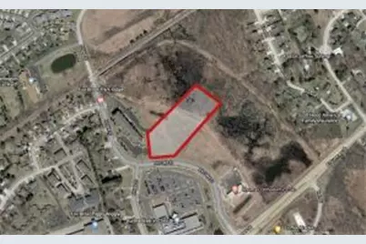 264 N Pike Lake Dr #278, Hartford, WI 53027 - Photo 1