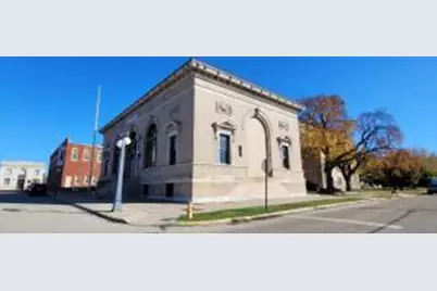 125  6th Ave, Menominee, MI 49858 - Photo 1